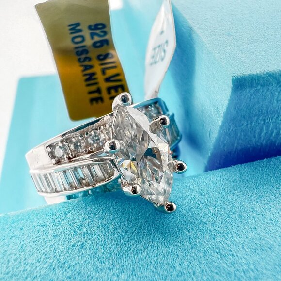 925 Sterling Sliver Moissanite Wedding/Engagement Ring, 2.0ctw VVS Stones with B - Picture 5 of 8